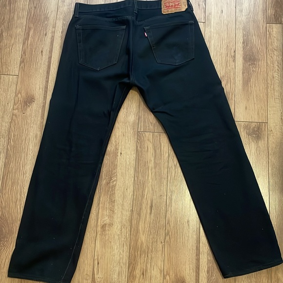 Levi’s 501 Jeans - Picture 2 of 3